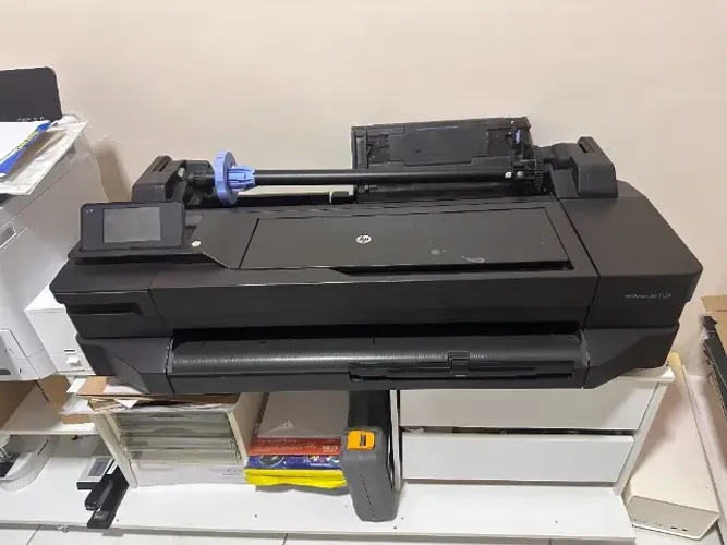 Plotter HP DesignJet T120 de 24 polegadas