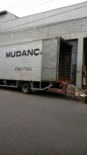 Márcia mudança interestadual e local com equipe treinada