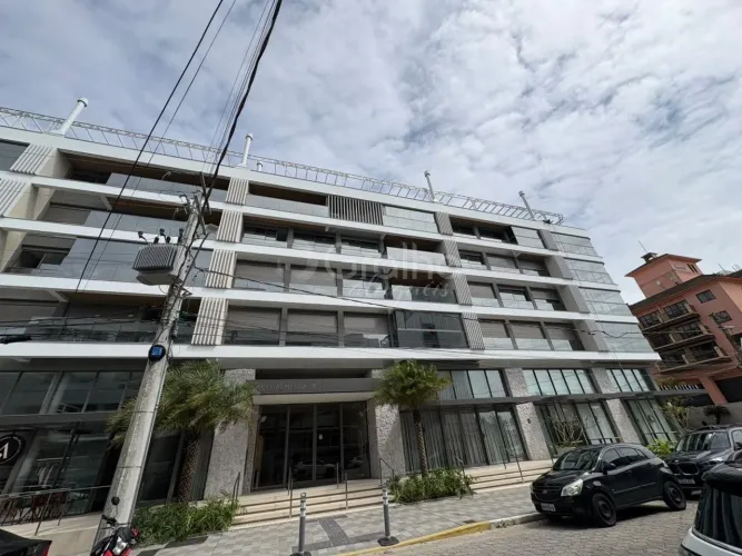 3 quartos próximo a Praia de Jurerê
