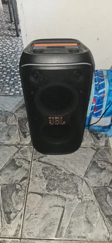 JBL PartyBox Club 120 + Par de Microfones Sem Fio JBL! 