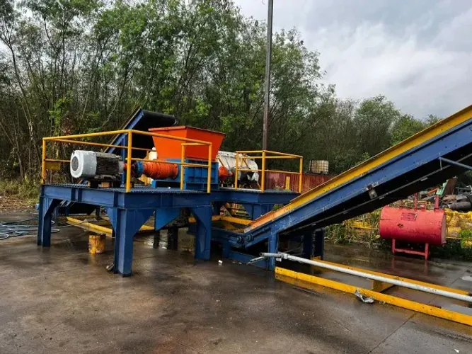Triturador shredder para Resíduos Industriais
