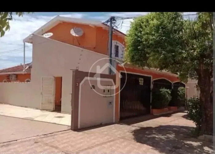 SOBRADO 3 QUARTOS + 5 APARTAMENTOS