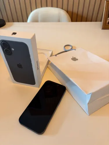 iPhone 17 normal descontão pq tela tá quebrada 