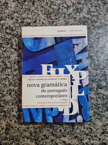 Livro: Nova gramática da português contemporâneo usado