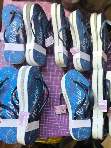 Chinelos personalizados (sobra)