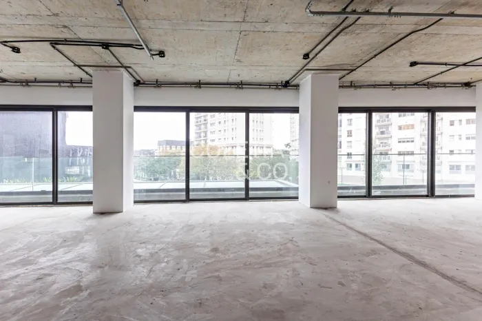 Apartamento com 472,00 m², 4 quartos sendo 4 suítes à venda no bairro Itaim Bibi.