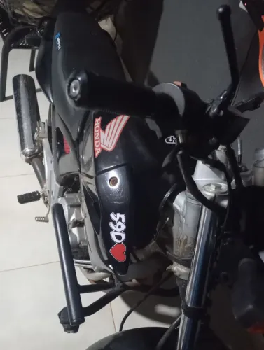 Moto Twister 