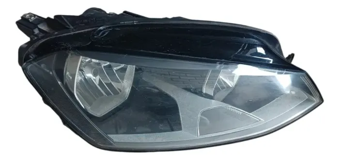 Farol Lado Direito Vw Golf Tsi 2015 A 2019 Tem Alguns Detalhes
