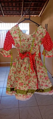 Vestido feminino infantil 6 / 7 anos 60 reais