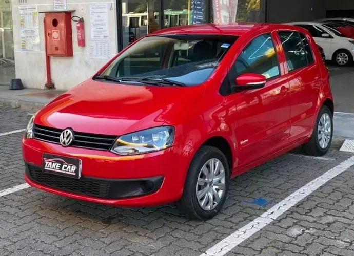 Volkswagen Fox Trendline 1.0 Flex 12V 5P 2012