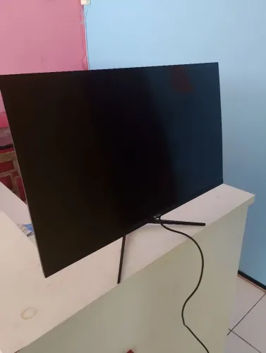 Vendo monitor gamer DUEX