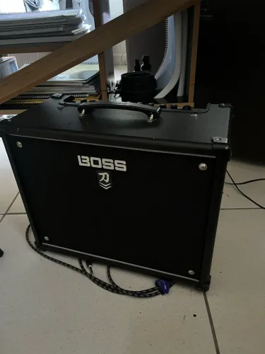 Amplificador Boss MK 2 de 50W