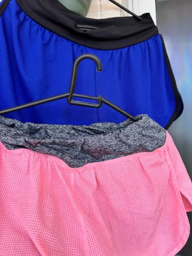 2 shorts de academia- 2 por R$3,00