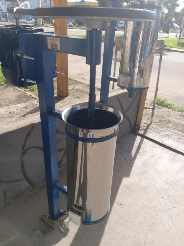MÁQUINA 8 LITROS DOMÉSTICA GARANTA A SUA!