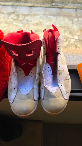 Nike Air Jordan 6 Retro na colorway "Alternate Hare"