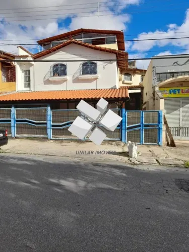 Casa Geminada 2 Quartos na Frente - Camargos, BH | Venda R$600.000