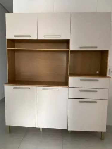 Armário de cozinha seminovo