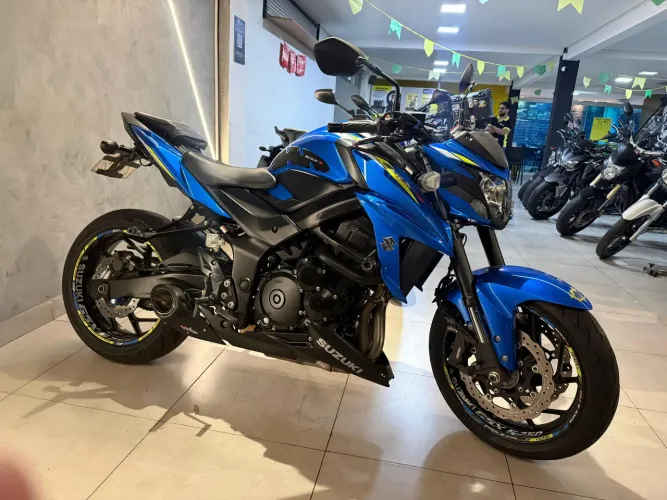 GSX s750