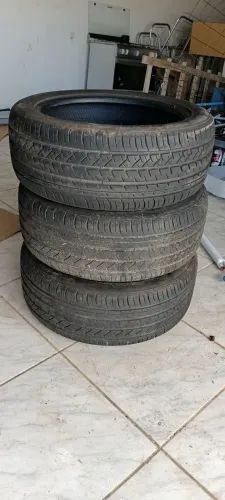 Pneus seminovos