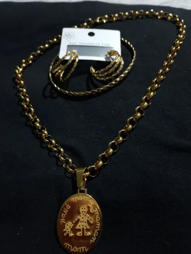 Conjunto de jóia em aço inox dourado