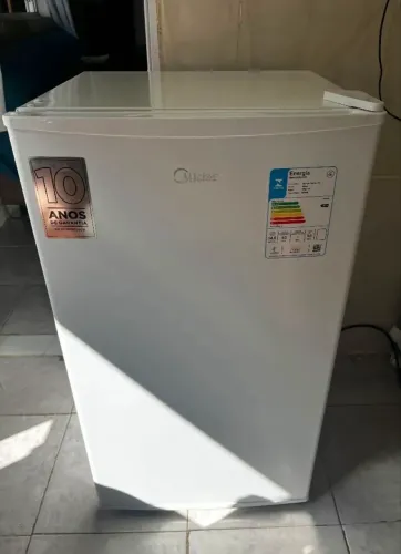 Frigobar Midea 93L Branco
