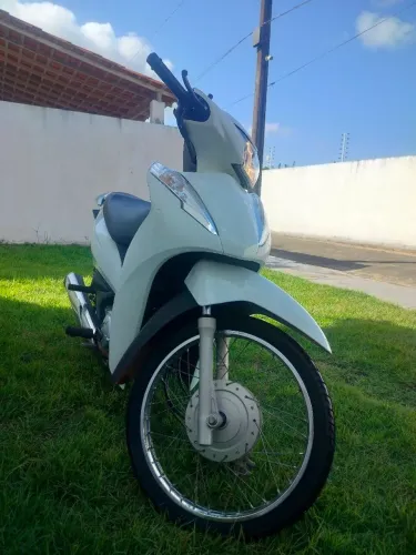 BIZ 110i ANO 2023/2023 ÚNICA DONA