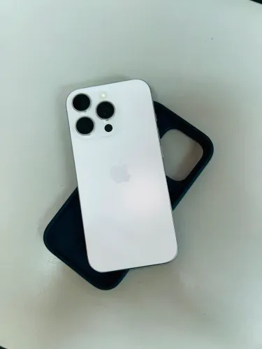 iPhone 16 pro 256gb branco