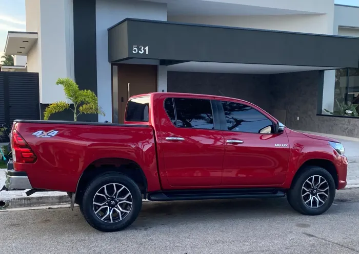 Toyota Hilux CD SRV 4X4 2.8 TDI Diesel Aut. 2019
