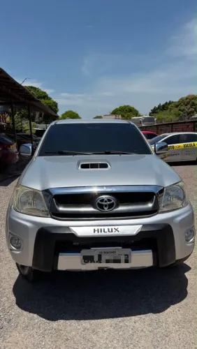 Toyota Hilux CD SRV D4-d 4X4 3.0 TDI Diesel AUT 2011