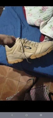 vendo tênis Oakley masculino