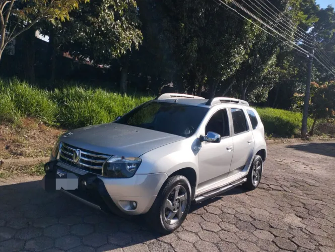 Renault Duster Dynamique 2.0 Hi-flex 16V Aut. 2013