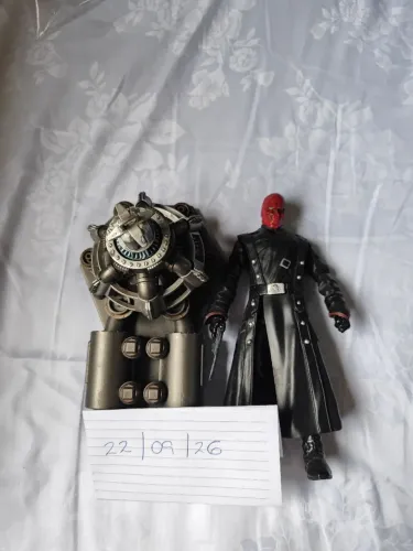 Marvel select caveira vermelha