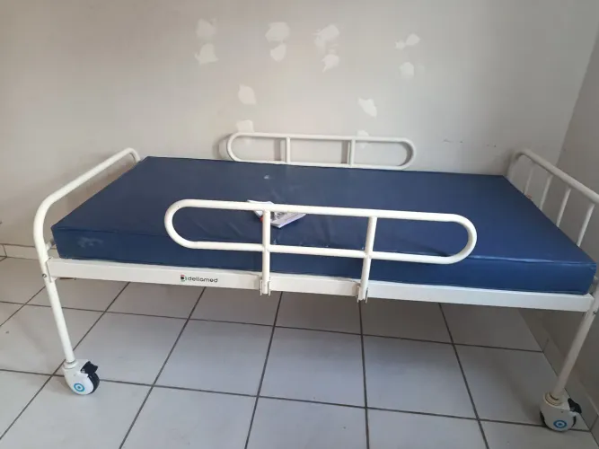 Cama hospitalar 
