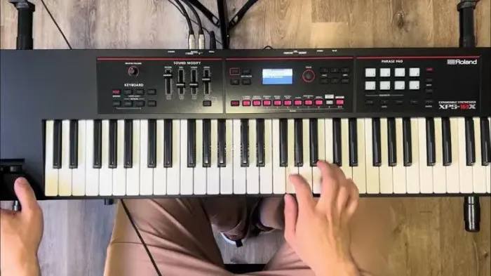 Teclado XPS 10X Roland Novo na Caixa. Whatsapp *.