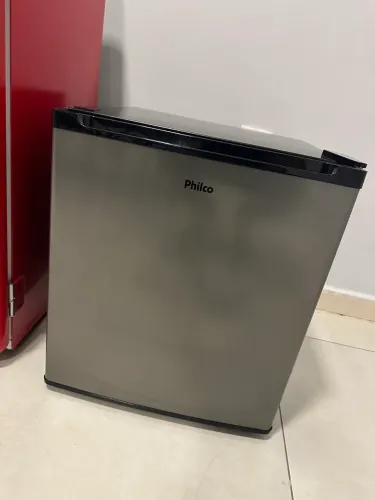 Frigobar Philco Inox PFG50P 47L 110v