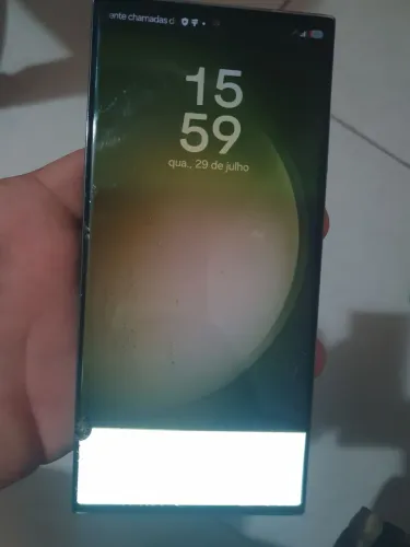 S23 ultra com defeito, só o vidro