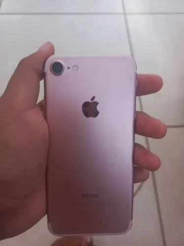Iphone 7 128 Gb em boas condições 