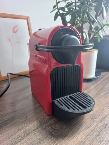 Cafeteira Nespresso C40 Funcionando