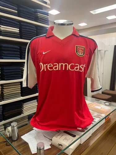 Camisa Original do Arsenal Temporada 2000/2001 Comprada em Londres na Inglaterra 