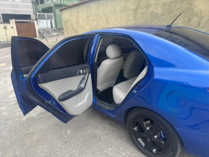 Kia Motors Cerato 1.6 16V Aut. 2010