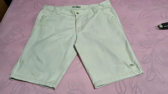 Short jeans