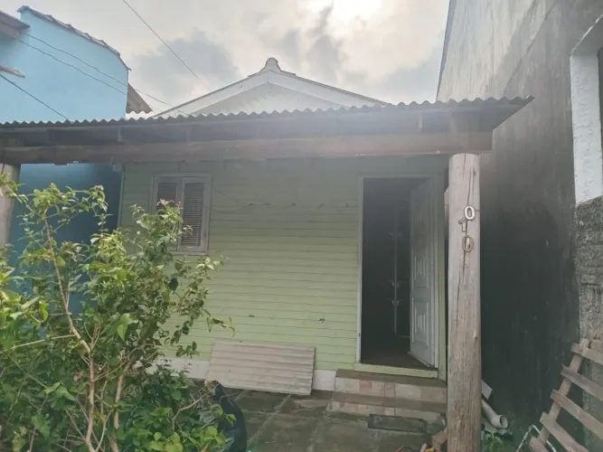 Vendo a madeira da casa