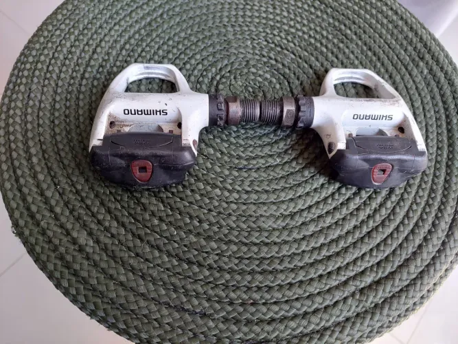 Pedal shimano R540 usado