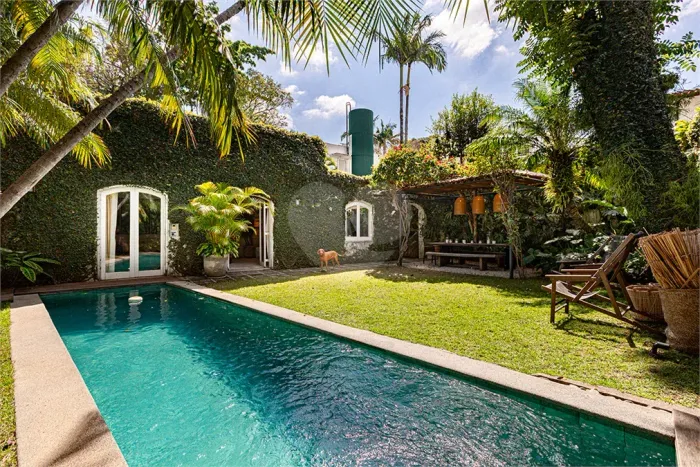 Casa térrea com 3 quartos à venda em Vila madalena - SP