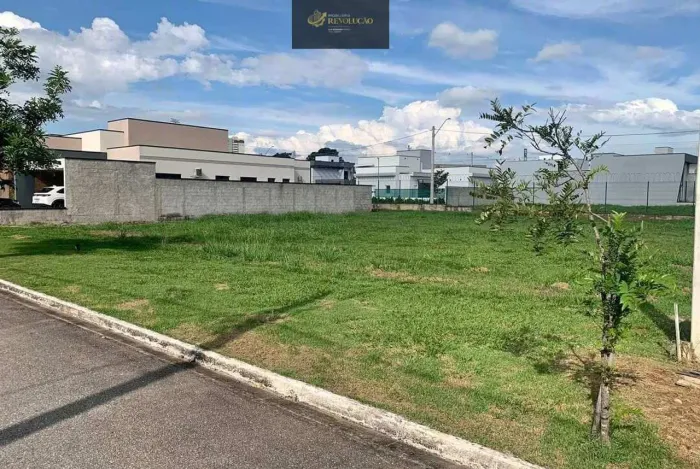 Lote em Condomínio à venda, no condomínio Reserva Bonsucesso em Pindamonhangaba, Loteament