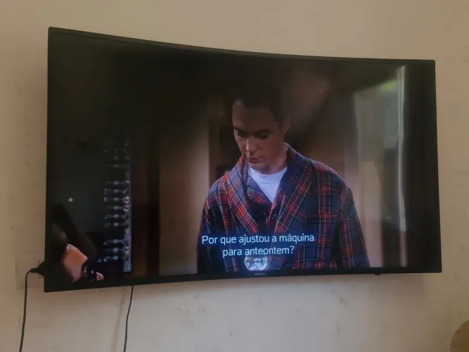 Smart tv 50" Samsung tela parcialmente queimada