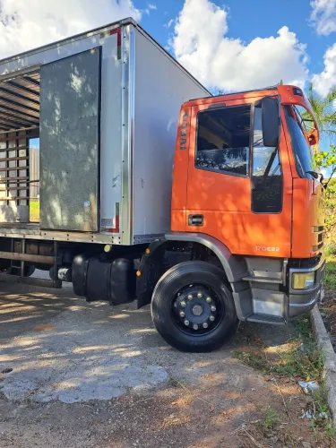 Iveco eurocargo 170e22 R$ 180.000