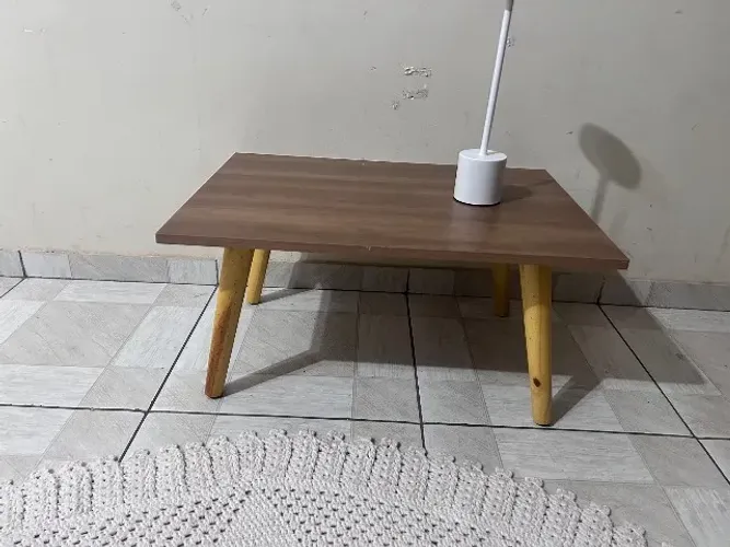 Mesa de centro quadrada