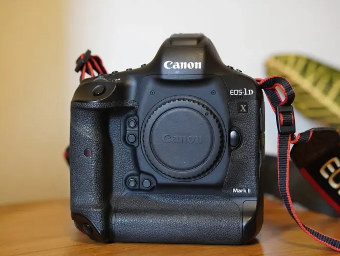 10 X sem juros - Canon 1DX MARK II Full Frame - 4k cliques [completa]