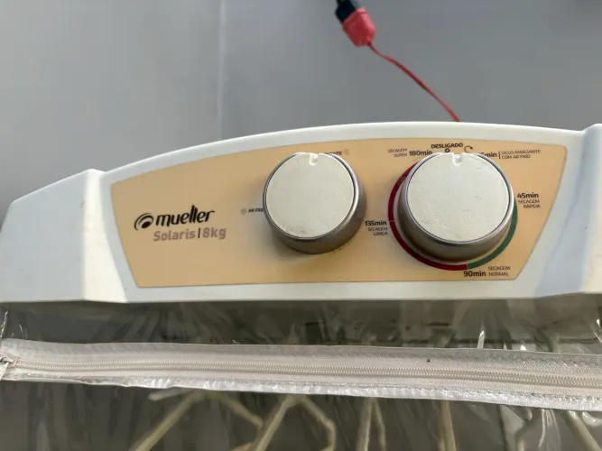 Secadora de roupas Mueller 8kg 220v completa
